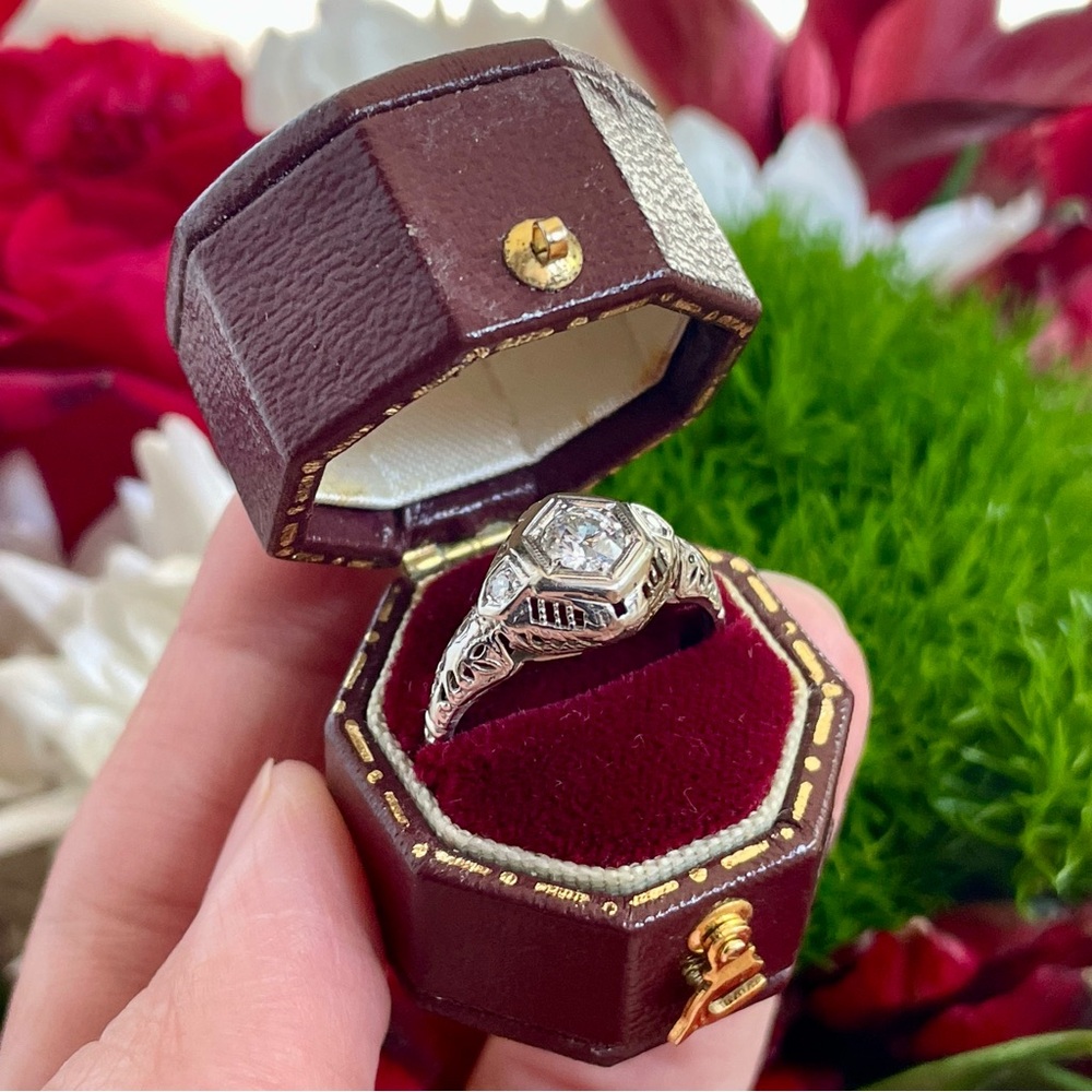 Vintage 1920's Art Deco Triple Diamond Engagement Ring